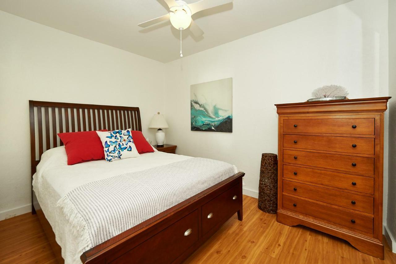Lambert Family Beach Apartments - Unit 1 Fort Lauderdale Bagian luar foto