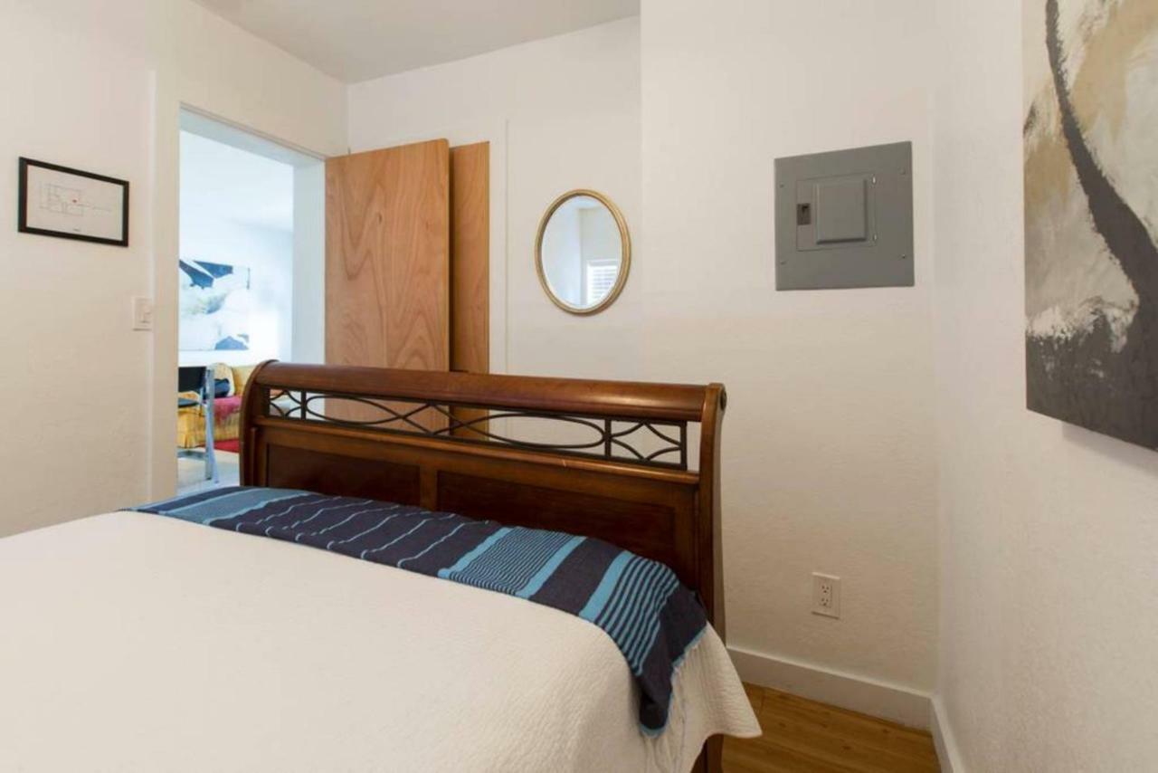 Lambert Family Beach Apartments - Unit 1 Fort Lauderdale Bagian luar foto
