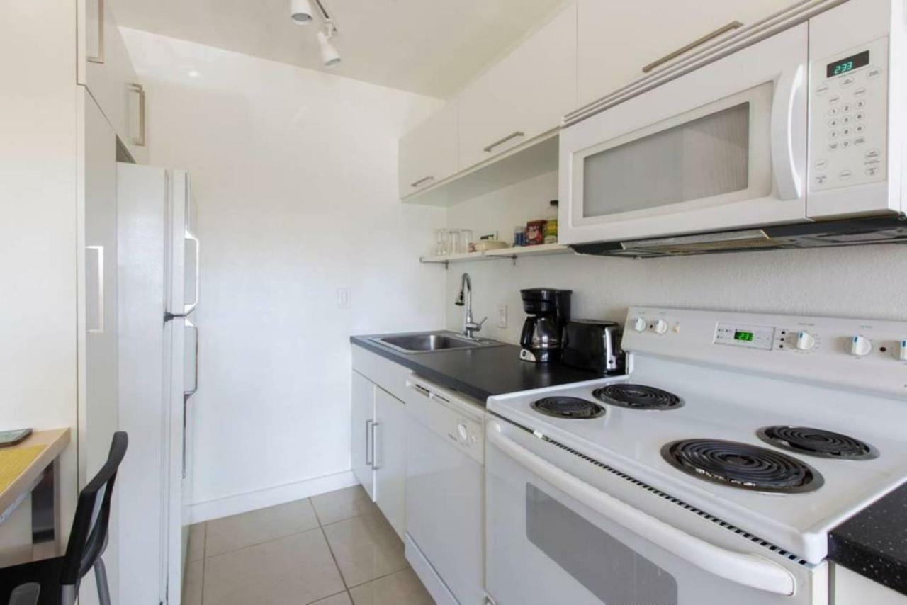 Lambert Family Beach Apartments - Unit 1 Fort Lauderdale Bagian luar foto